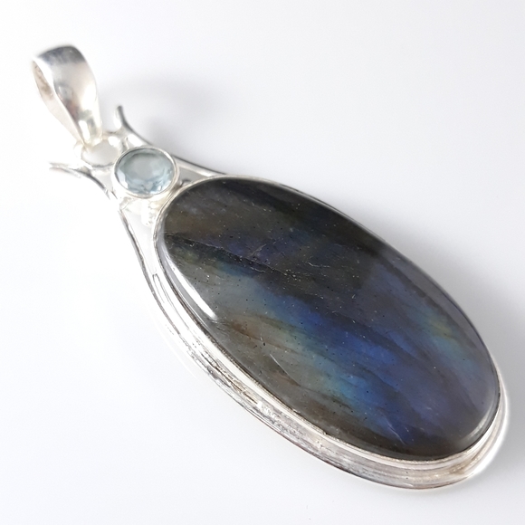 Stunning Labradorite Spectrolite Silver Pendant - Picture 10 of 11